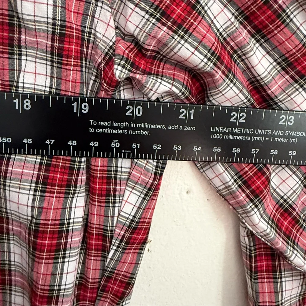 J.‎ Crew Men's Red and White Plaid Shirt Size Medium Button Down